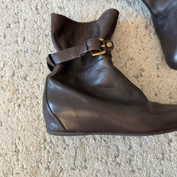 Stuart Weitzman size 8 mint near new condition chocolate brown platform booties - Picture 11 of 13